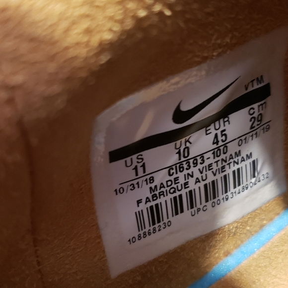 Nike AirMax 720. Sz 11 - Picture 5 of 11